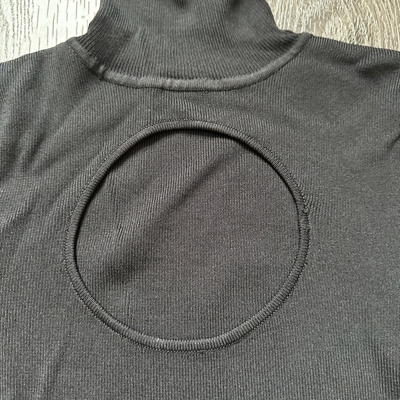 10/$35🌷Zara Turtleneck - Picture 3 of 8